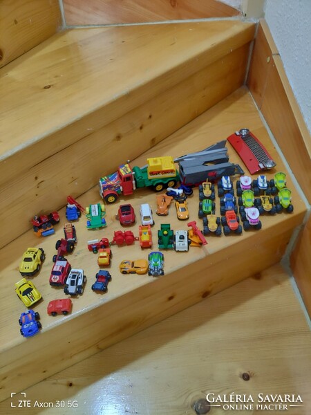 Eladó kisautó csomag