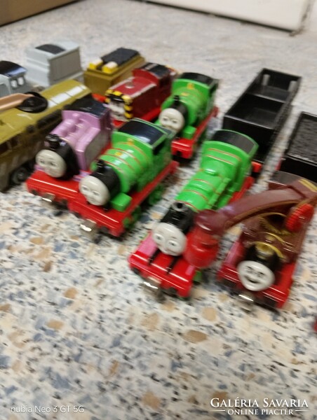 Thomas a gőzmozdony csomag