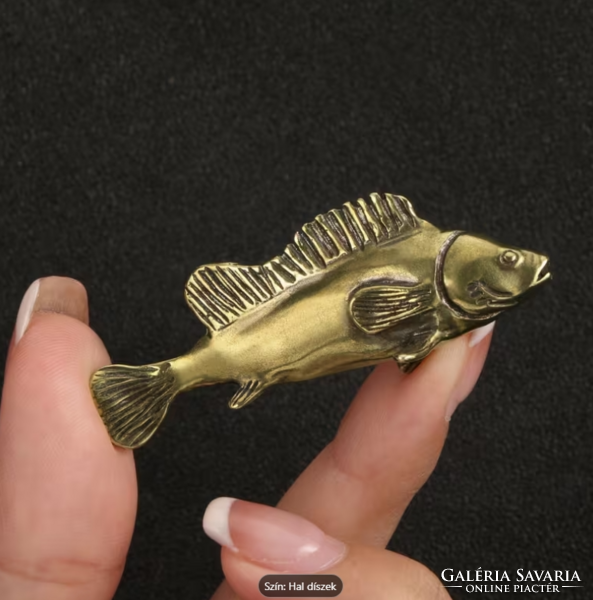 Tömör öntött réz sügér figura