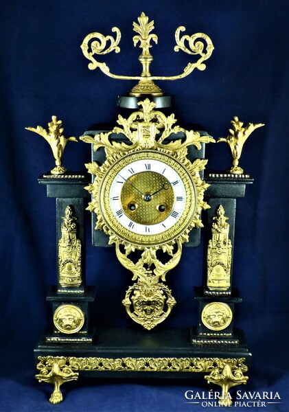 KÁPRÁZATOS, ANTIK KANDALLÓ ÓRA, CA. 1850!!!