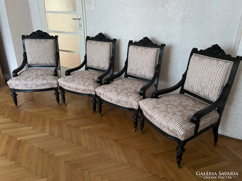 Bécsi Boulle stílusú fotelek