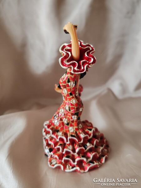 Spanyol flamenco táncosnő műgyanta figurális szobor