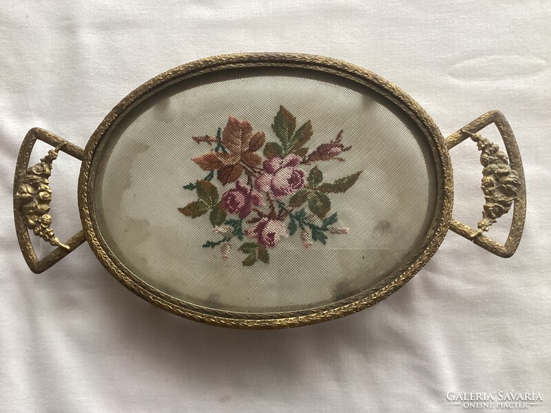 Régi gobelin betétes réz tálca .
