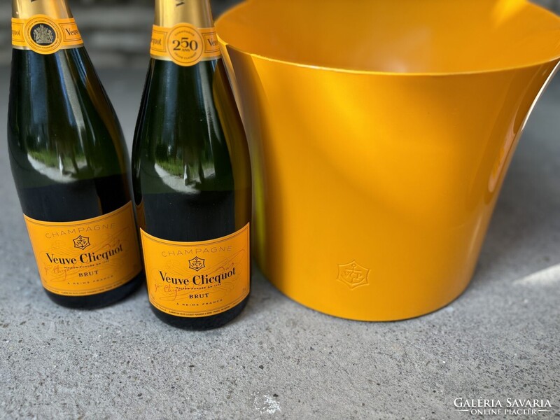CHAMPAGNE CLUB - Veuve Clicquot jégtál – 6 palackos fesztivál pezsgőhűtő