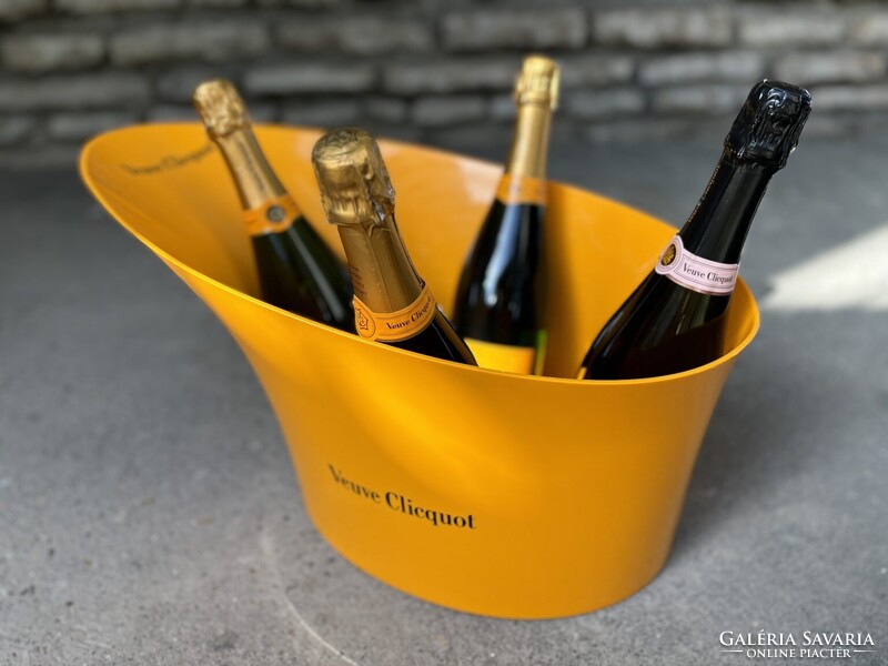 CHAMPAGNE CLUB - Veuve Clicquot jégtál – 6 palackos fesztivál pezsgőhűtő