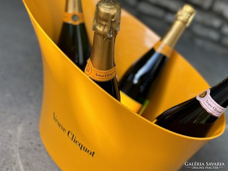 CHAMPAGNE CLUB - Veuve Clicquot jégtál – 6 palackos fesztivál pezsgőhűtő