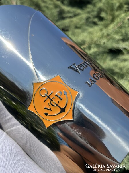 CHAMPAGNE CLUB - Veuve Clicquot „La Grande Dame” Polírozott Acél Pezsgőhűtő