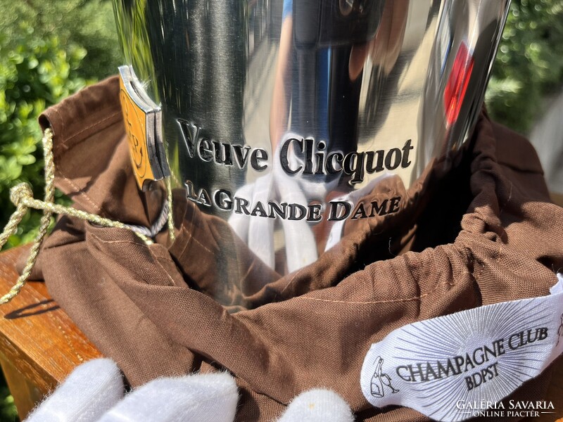 CHAMPAGNE CLUB - Veuve Clicquot „La Grande Dame” Polírozott Acél Pezsgőhűtő