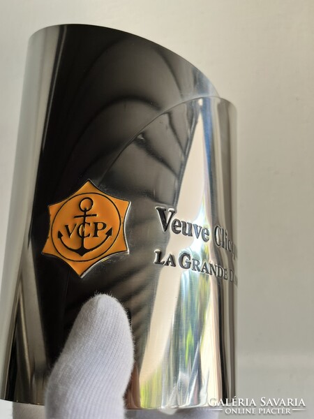 CHAMPAGNE CLUB - Veuve Clicquot „La Grande Dame” Polírozott Acél Pezsgőhűtő