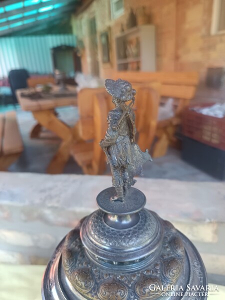 Reneszánsz stílusú ón kupa. Würtenbergben készült 19 sz.