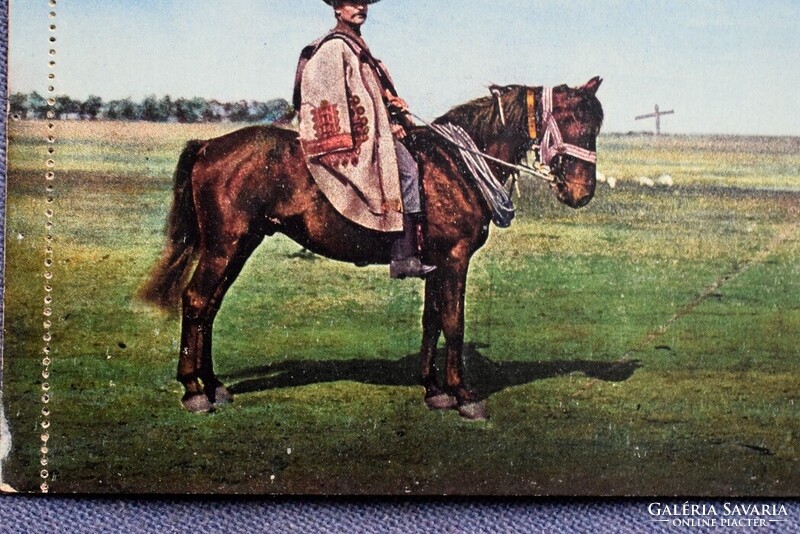 Hortobágyi csikós , lovon cifraszűr  - antik litho képeslap  érdekes félrenyomott perforációval 1917