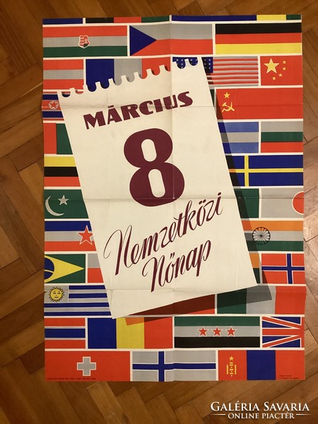 Március 8 Nemzetközi Nőnap .