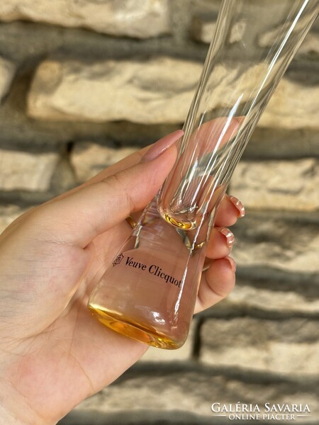 CHAMPAGNE CLUB - Veuve Clicquot „Trendy” pezsgőspohár készlet – 6 db kézzel készült