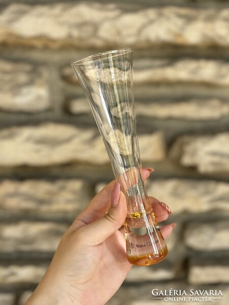 CHAMPAGNE CLUB - Veuve Clicquot „Trendy” pezsgőspohár készlet – 6 db kézzel készült