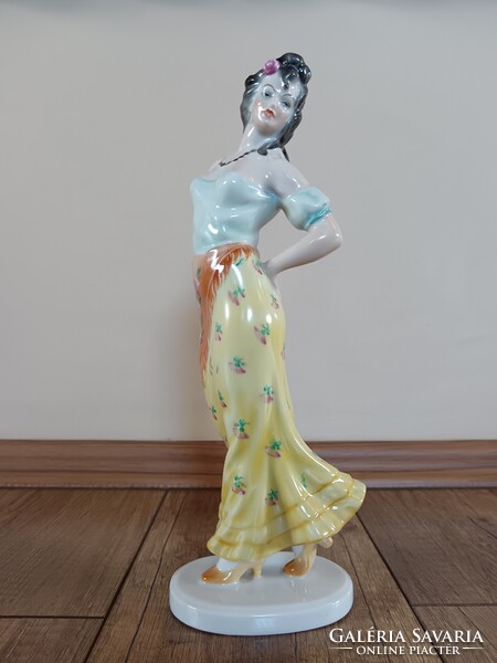 Jubileumi Herendi porcelán Carmen
