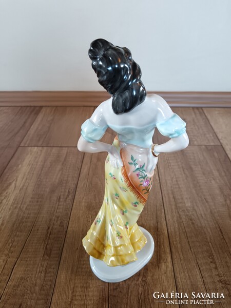 Jubileumi Herendi porcelán Carmen