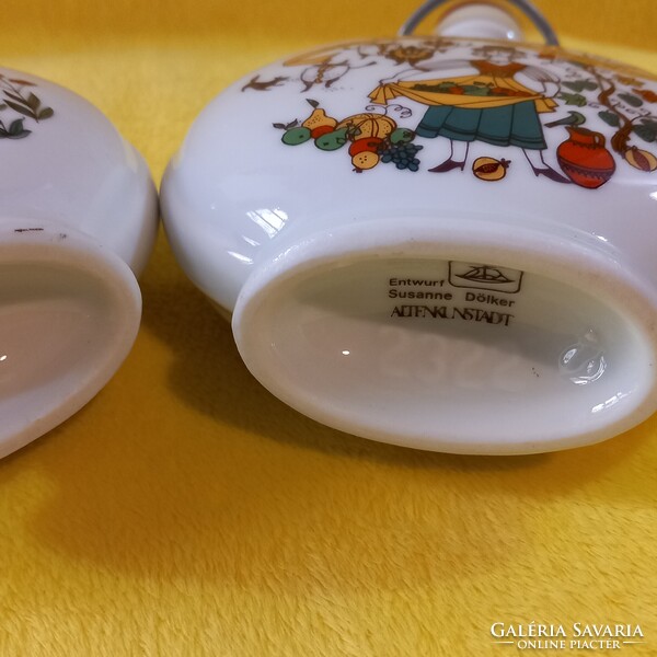 "4 évszak / 2 kulacs ". Susanne Dölker. Porcelán kulacs, csatos palack, pálinkás palack.