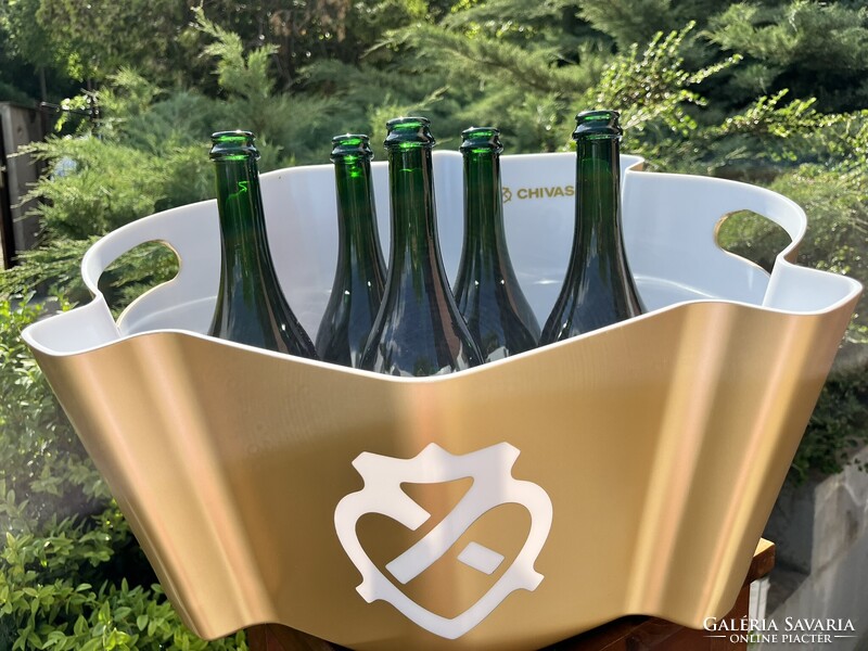 CHAMPAGNE CLUB - CHIVAS REGAL Arany Jégmedence és Jégkockatartó Szett – Kerti és Vízparti Bárkellék