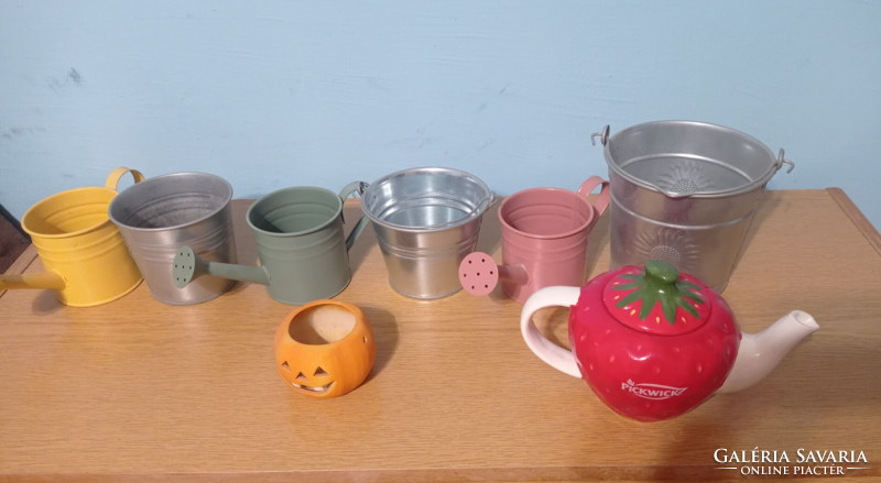 7 pcs Tin Pots, Jug plus 1 Damaged Pickwick Jug, Still Usable