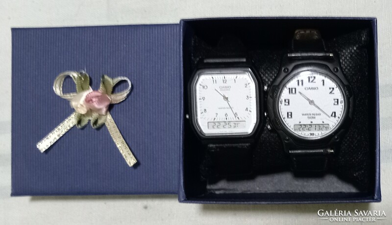 ELADÓ ! 2 db CASIO Ana-Digi Retro karóra ! Díszdobozban ! Szép, Működő állapotukban !