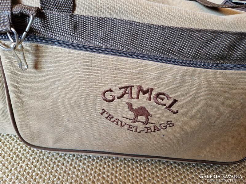 Ritka Vintage Camel Travel Bags utazótáska, újszerű, hímzett logós (90-es évekből) mérete 60x30x30cm