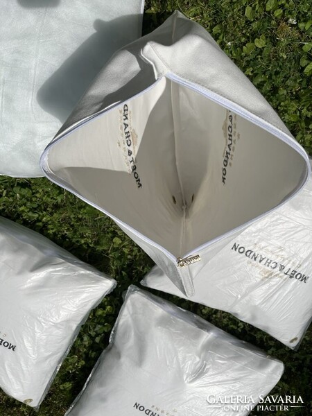 CHAMPAGNE CLUB - Moët & Chandon ICE IMPÉRIAL Törtfehér Kültéri Díszpárna – 4 Darabos Szett