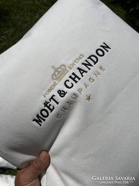 CHAMPAGNE CLUB - Moët & Chandon ICE IMPÉRIAL Törtfehér Kültéri Díszpárna – 4 Darabos Szett