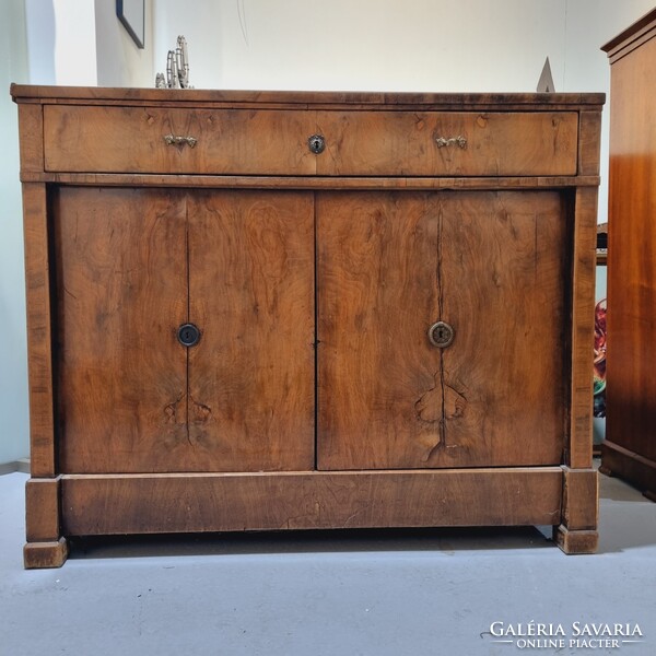 Biedermeier írókomód, trümo szekrény