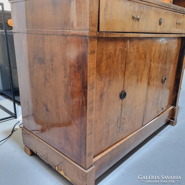 Biedermeier írókomód, trümo szekrény