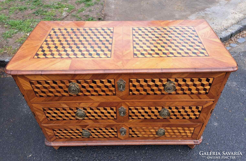 FELÚJÍTOTT! AZONNAL SZOBÁBA TEHETŐ!! Eredeti copf parketta intarziás komód 1780 - 1800 között
