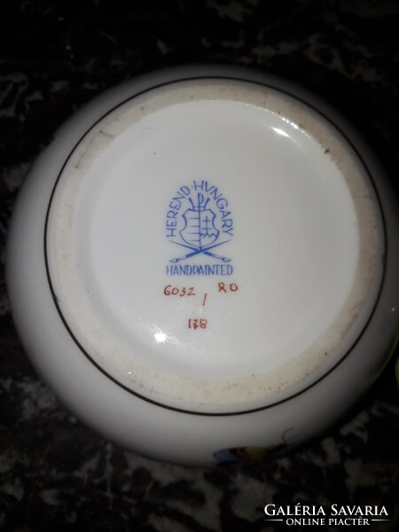 Herendi Rothschild - Viktória porcelán bonbonier.