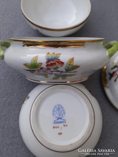 Herendi Rothschild - Viktória porcelán bonbonier.