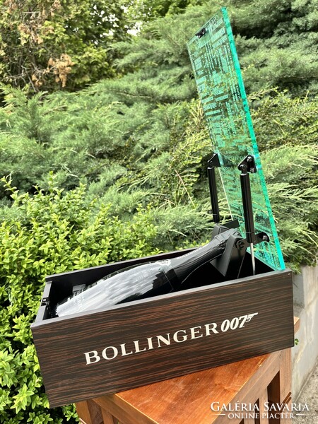 CHAMPAGNE CLUB - Bollinger 007 James Bond Limited Edition Millésimé 2011