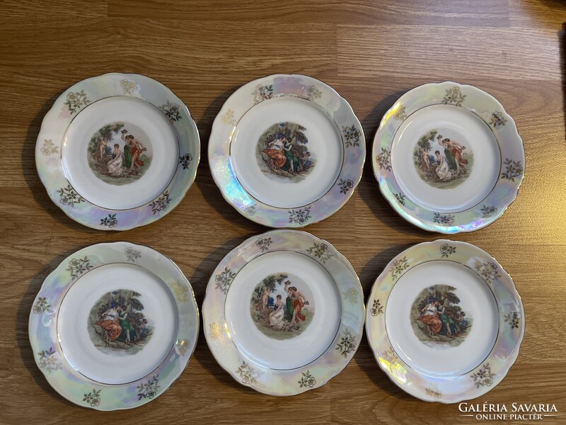 Álomszép Német lüszter mázas jelenetes porcelán süteményes tányérok 6 db.