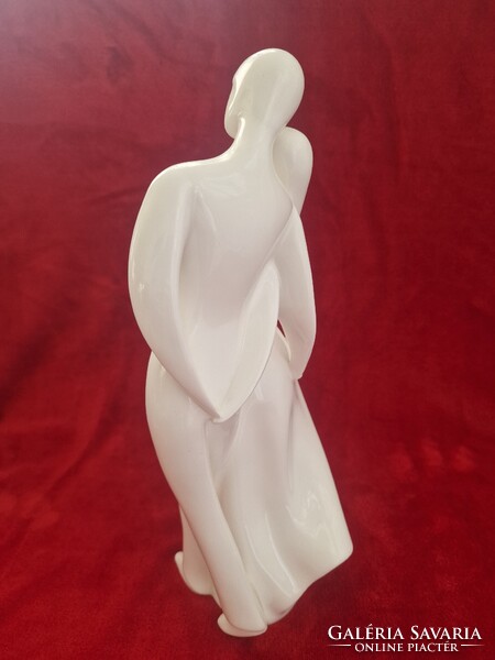 Royal Doulton - "Szerelmesek" porcelán szobor, 32cm, hibátlan, pároknak, házasoknak szuper ajándék!
