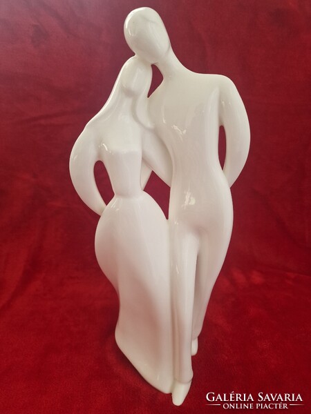 Royal Doulton - "Szerelmesek" porcelán szobor, 32cm, hibátlan, pároknak, házasoknak szuper ajándék!