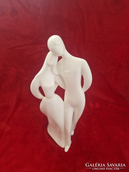 Royal Doulton - "Szerelmesek" porcelán szobor, 32cm, hibátlan, pároknak, házasoknak szuper ajándék!