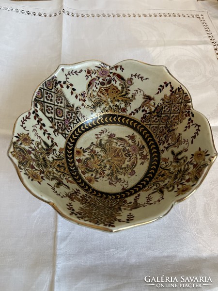 Chinese faience hand-painted bowl, offering.