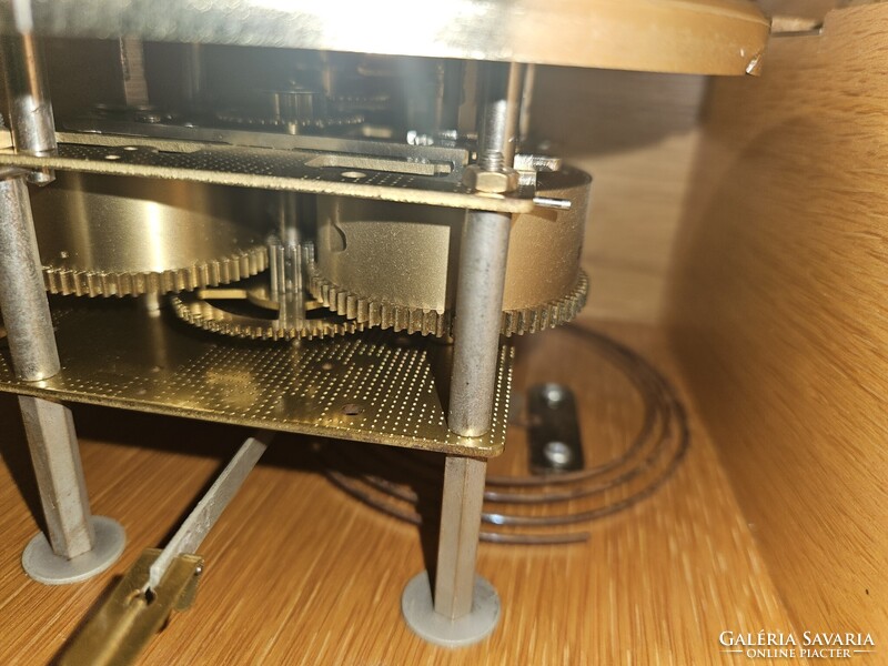 Hermle mechanikus falióra