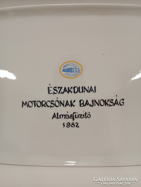 Porcelán tálca, motorcsónakos verseny relikvia