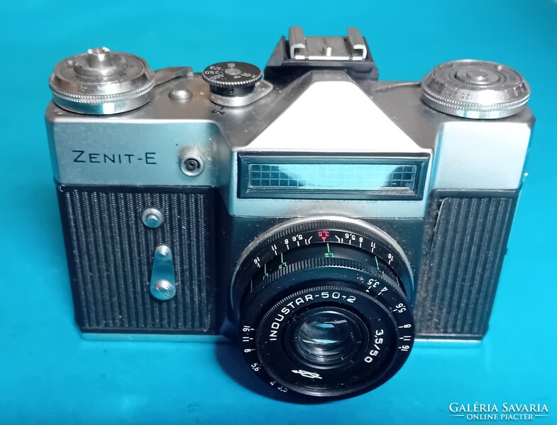 Fényképezőgép Zenit E