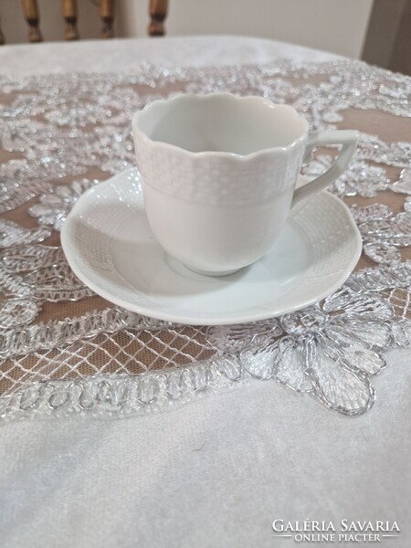Herendi fehér porcelán kávés szett (2 pár + 4 db plusz csészealj) – Formaszám: 711