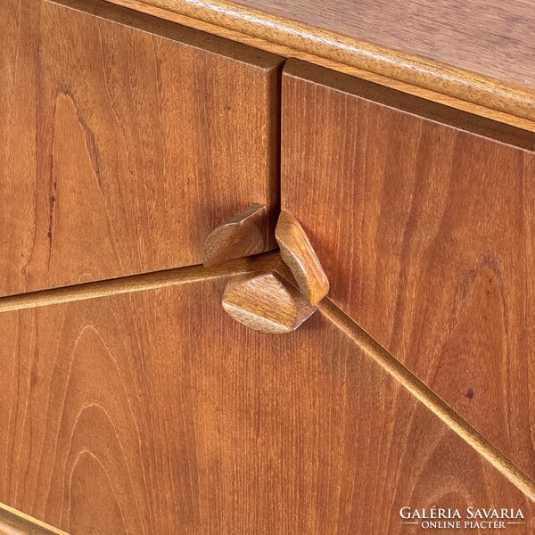 McIntosh "Envelope" teak tálalószekrény századközepi sideboard