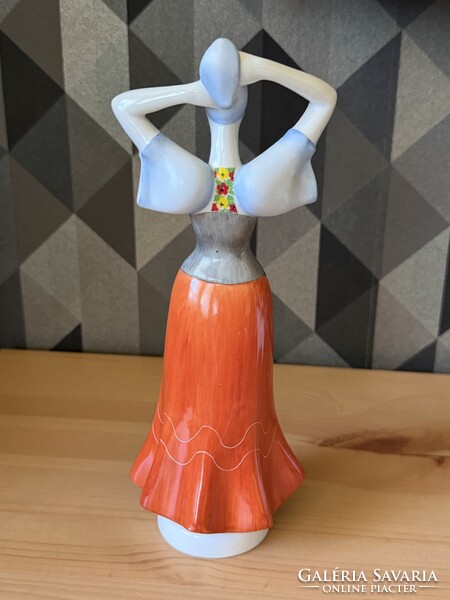 Aquincumi Matyó Lány Népviseletben porcelán figura