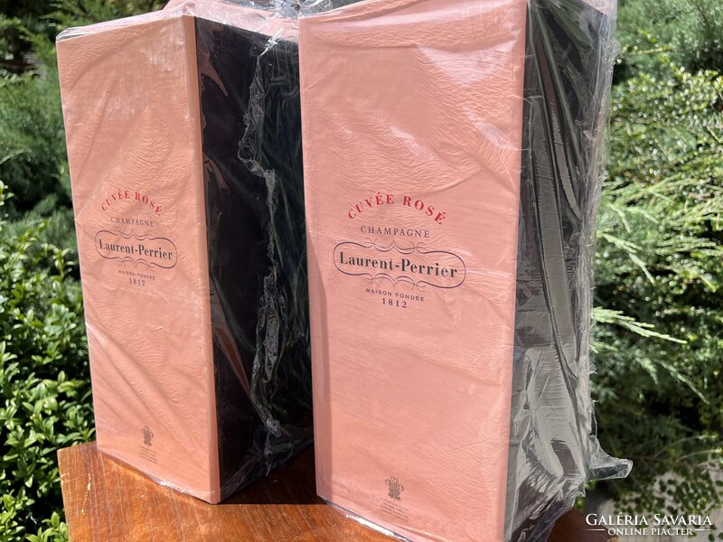 CHAMPAGNE CLUB - 2 db Laurent-Perrier Cuvée Rosé „Petal Dress” – Mágneszáras Díszdobozokban