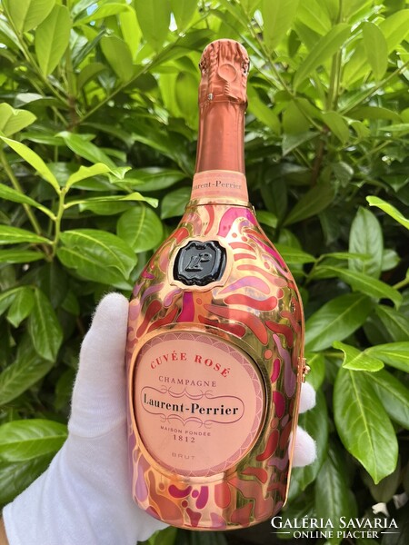 CHAMPAGNE CLUB - 2 db Laurent-Perrier Cuvée Rosé „Petal Dress” – Mágneszáras Díszdobozokban