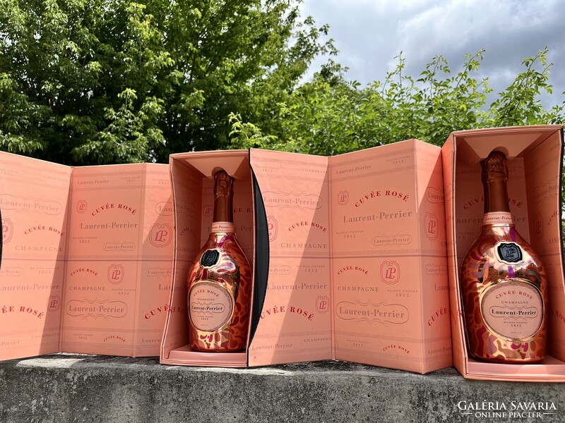 CHAMPAGNE CLUB - 2 db Laurent-Perrier Cuvée Rosé „Petal Dress” – Mágneszáras Díszdobozokban