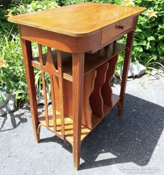 Jacob és Josef Kohn asztal - Gustav Siegel terv. / gramofon-hanglemez... ( " Thonet " )