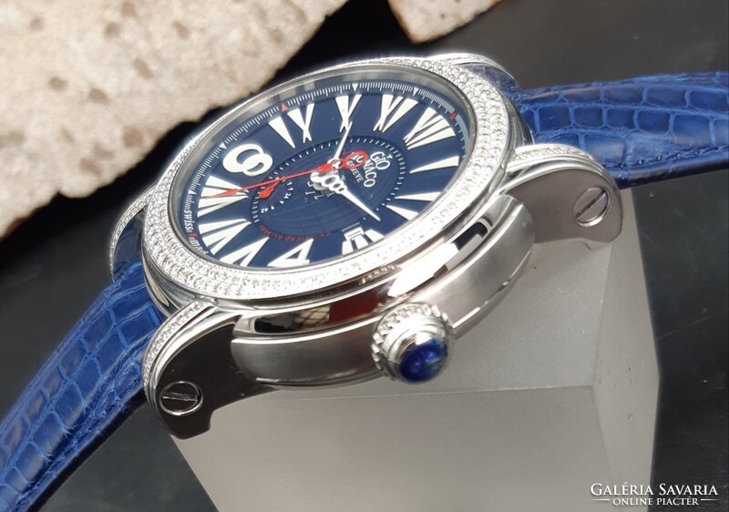 Gio Monaco Galileo Diamonds egy nagyon különleges és gyönyörű automata óra Svájcból