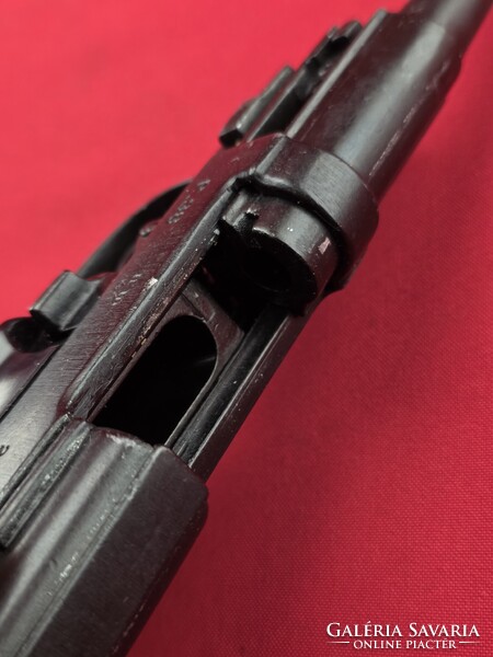 II. világháborús német Walther P38 mintájára készült díszfegyver